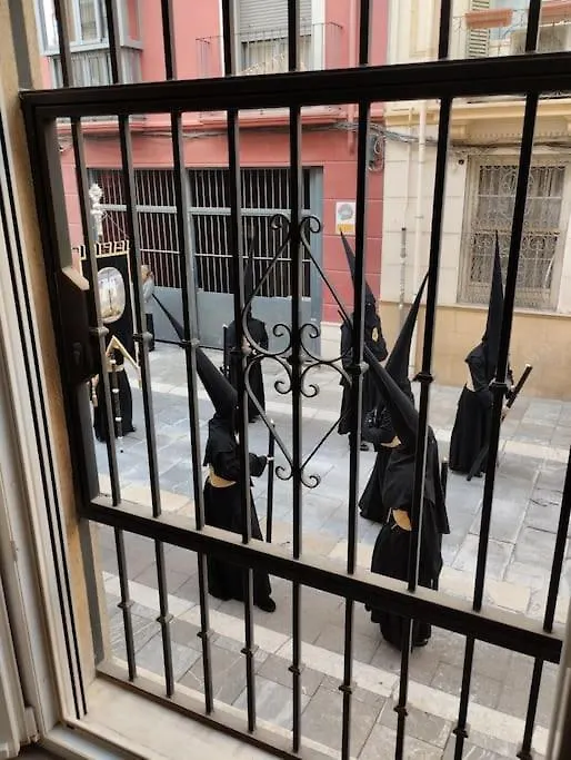 Twins Nest Malaga Apartment