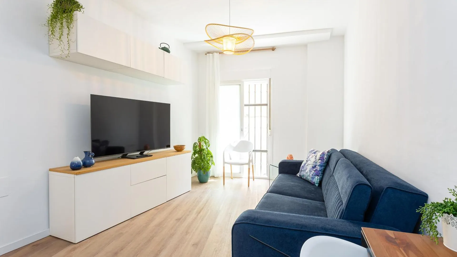Twins Nest Malaga Apartment